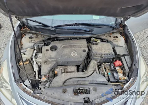 2015 Nissan Altima 2.5 из США, поврежденный, VIN 1N4AL3AP7FC579560